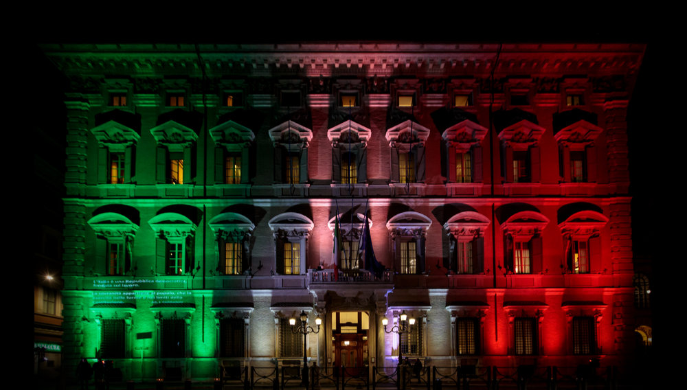 Il Tricolore illumina Palazzo Madama