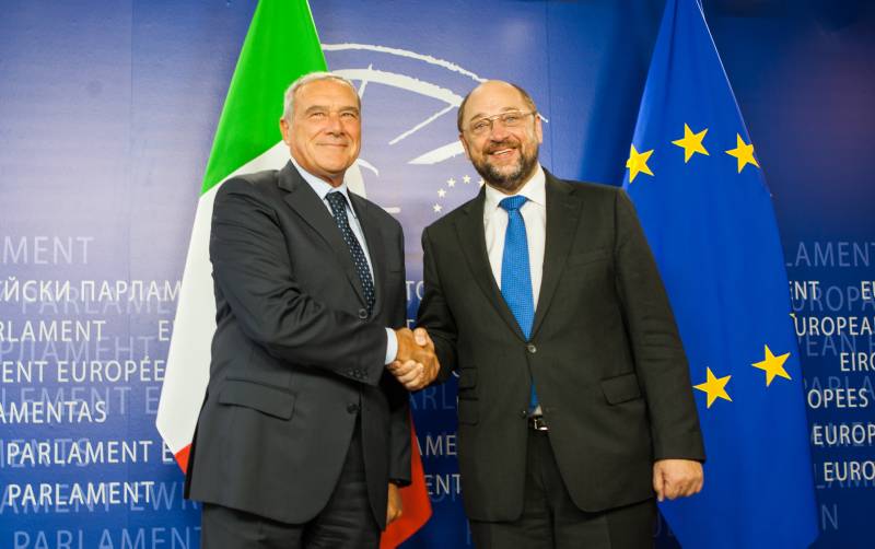Il Presidente Grasso al Parlamento europeo, incontra il Presidente del Parlamento europeo, Martin Schulz.