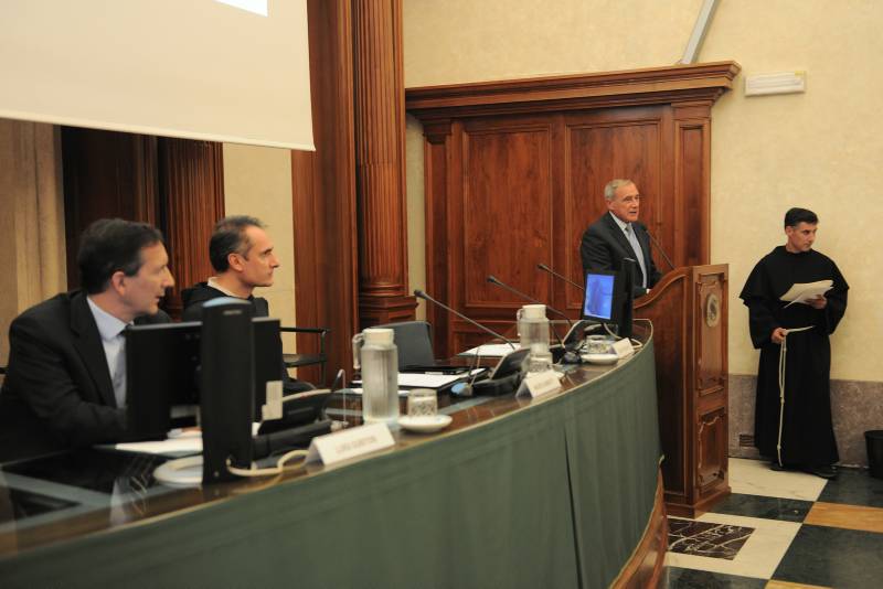 Il presidente del Senato Piero Grasso in un momento del suo discorso durante il convegno