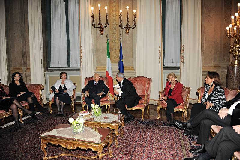 ll Presidente Grasso si intrattiene in Sala Pannini col Presidente della Repubblica e le altre Autorità