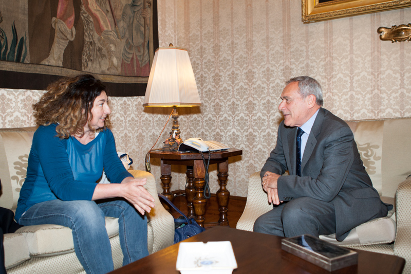 Il Presidente Grasso con Patrizia Moretti, madre di Federico Aldrovandi.