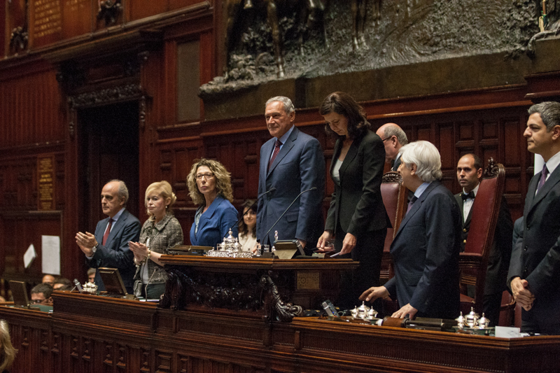 Il Presidente Grasso e la Presidente della Camera, Laura Boldrini, danno inizio alla cerimonia nell'Aula di Montecitorio