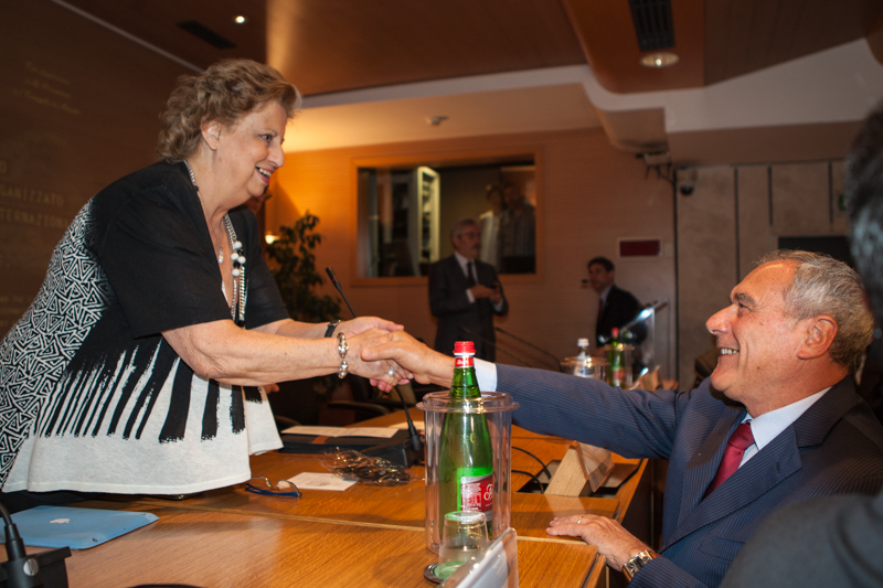 Il Presidente Grasso saluta Maria Falcone, Presidente della Fondazione Giovanni e Francesca Falcone