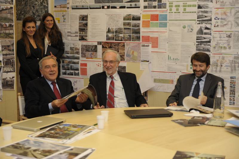 Il presidente Grasso ha incontrato il senatore Renzo Piano ed il ministro Franceschini in un salottino particolare: lo studio G124 del senatore a vita