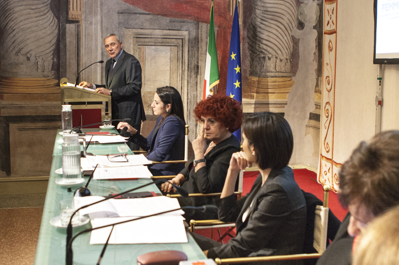 Il Presidente Grasso pronuncia il discorso di saluto al Convegno 