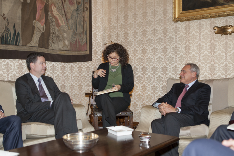 Il colloquio tra il Presidente Grasso e il Direttore dell'Fbi, James B. Comey.