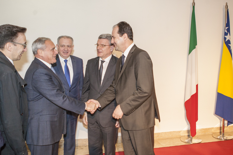 Il Presidente Grasso incontra il Presidente della Camera dei Popoli, Barisa Colac, il Presidente della Camera dei Rappresentanti, Sefik Dzaferovic e i rispettivi Vice Presidenti