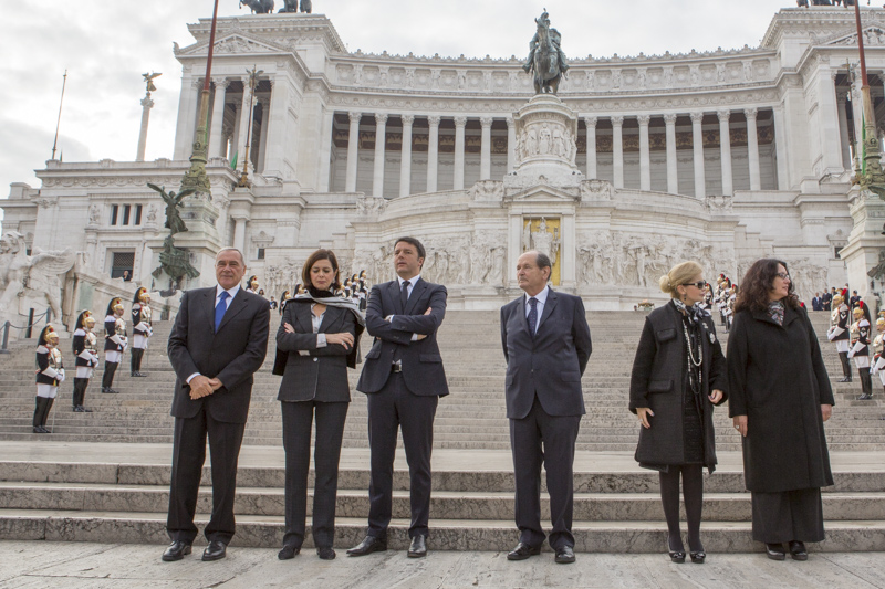 Il Presidente Grasso con le più Alte Cariche dello Stato attendono l'arrivo del Presidente della Repubblica, Sergio Mattarella.