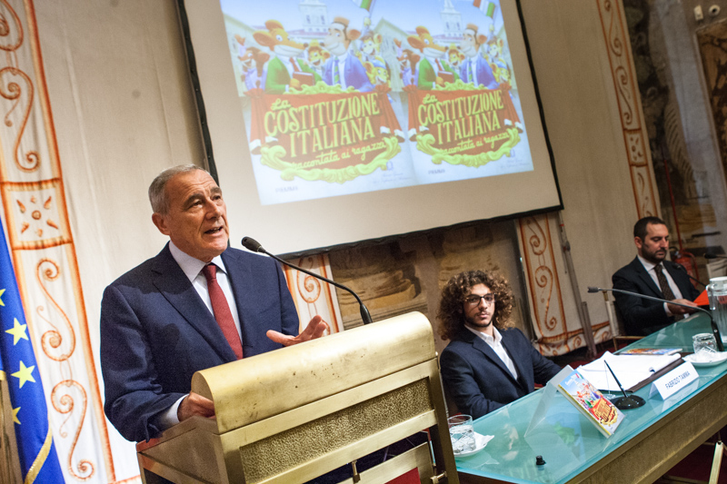 Il Presidente Grasso interviene alla presentazione del libro 