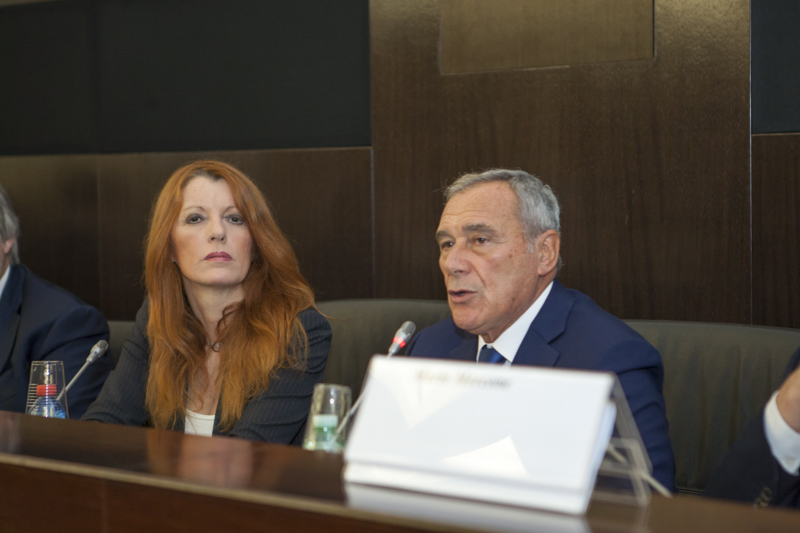 Il Presidente Grasso con Michela Vittoria Brambilla, Presidente della Commissione parlamentare per l'infanzia e l'adolescenza.