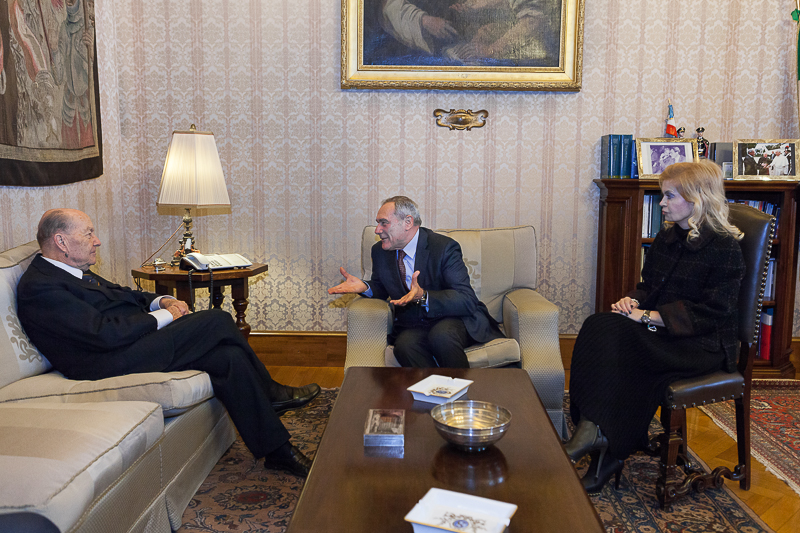 Il Presidente Grasso incontra Paolo Grossi, Presidente della Corte Costituzionale. Nella foto il Segretario Generale del Senato della Repubblica, Elisabetta Serafin.