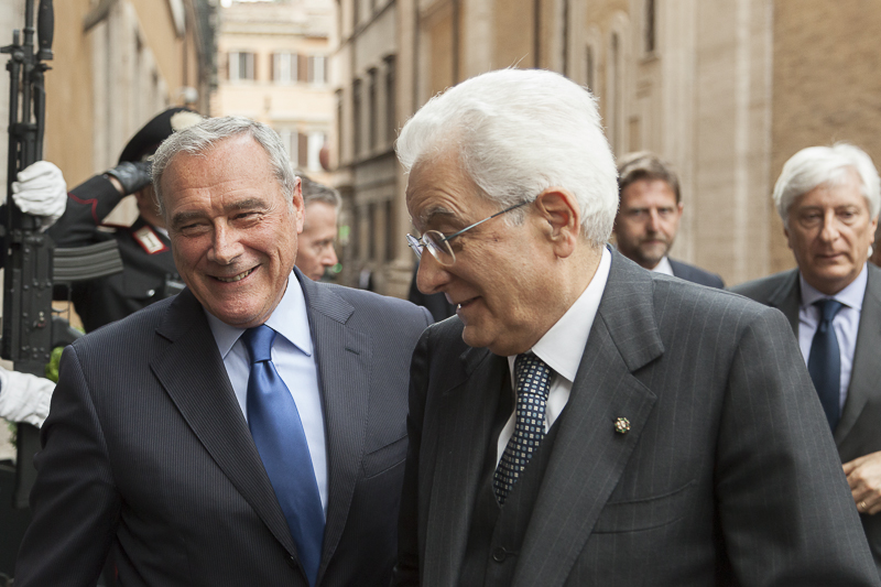 Il Presidente Grasso accoglie Il Presidente della Repubblica, Sergio Mattarella.