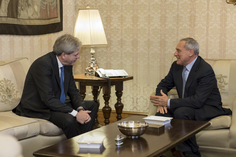 Il Presidente Grasso incontro Paolo Gentiloni, Presidente del Consiglio dei ministri incaricato. (© Archivio Fotografico Senato della Repubblica)