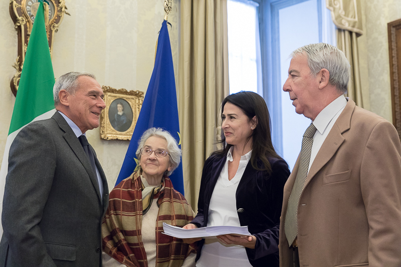 Il Presidente del Senato, Pietro Grasso, incontra una delegazione dell'Associazione 