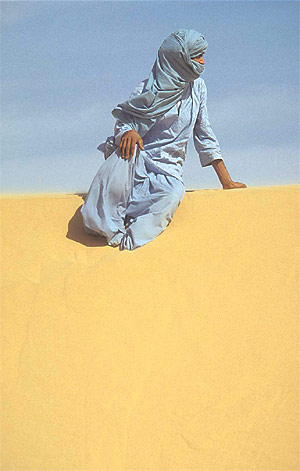 Ritratto di Tuareg nel deserto del Sahara, 1995