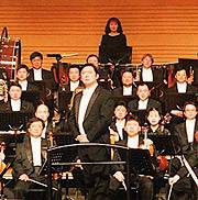 La China Philharmonic Orchestra con il maestro Long Yu