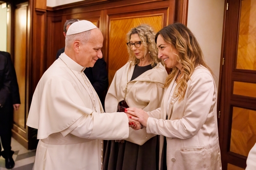 Papa Leone XIV con la Vice Presidente del Senato Maria Domenica Castellone