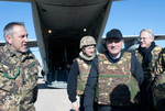 Il Presidente Schifani al suo arrivo alla base operativa avanzata di Farah con il Col. Cristoni, comandante della Task Force South 