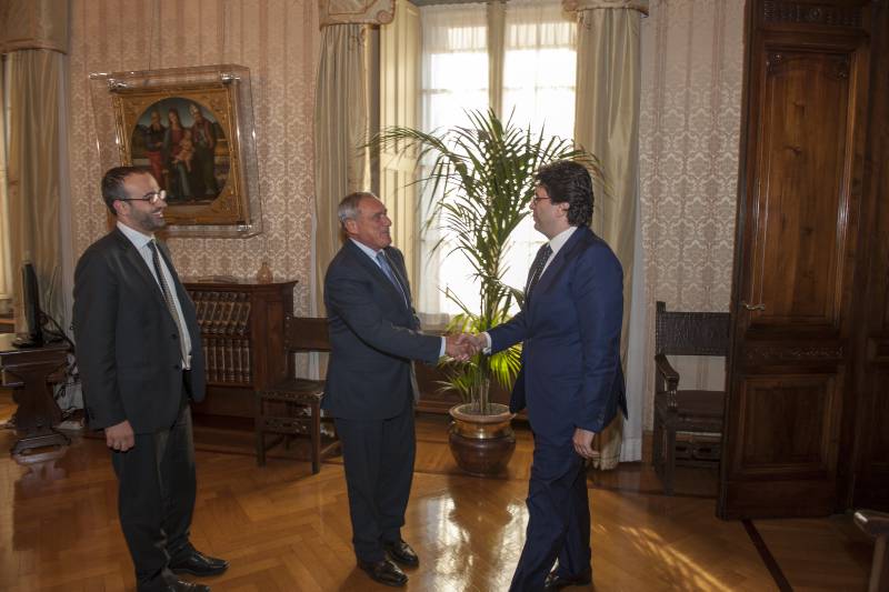 Il Presidente Grasso accoglie il direttore responsabile dell'agenzia Italpress