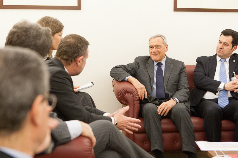 Il Presidente Grasso ascolta Michael Schneider, Presidente del Subsidiarity Steering Group, Comitato delle Regioni.