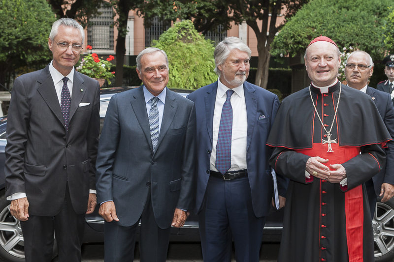 Nella foto l'Ambasciatore d'Italia presso la Santa Sede, Daniele Mancini, Il Presidente Grasso, il Ministro del Lavoro e delle Politiche sociali, Giuliano Poletti, e il Cardinal Gianfranco Ravasi.
