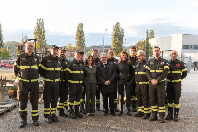 Deposito di Santo Chiodo. Il Presidente del Senato della Repubblica visita il deposito di Santo Chiodo, dove vengono conservate e restaurate le opere d'arte provenienti dai luoghi colpiti dal terremoto del 2016.