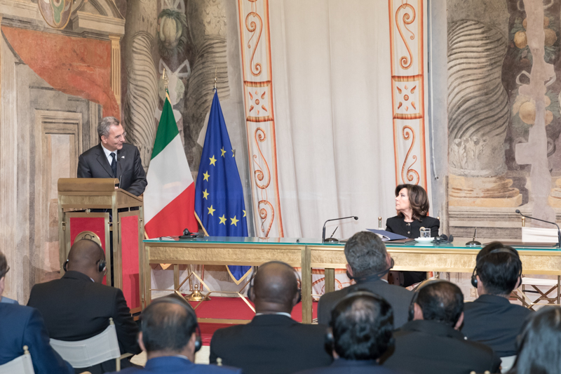 Il Presidente del Senato della Repubblica, Maria Elisabetta Alberti Casellati, durante l'incontro. Nella foto Marco Impagliazza, Presidente della Comunità di Sant'Egidio.