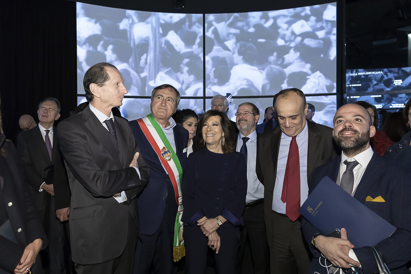 Mestre. Il Presidente del Senato, Maria Elisabetta Alberti Casellati, è accompagnato in una visita guidata del Museo M9. Mestre. Il Presidente del Senato, Maria Elisabetta Alberti Casellati, è accompagnato in una visita guidata del Museo M9.