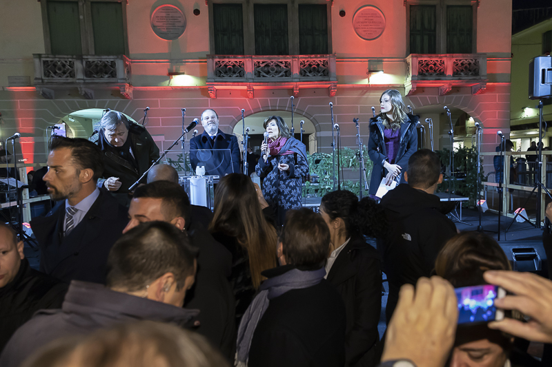 Mestre. Saluti augurali del Presidente del Senato, Maria Elisabetta Alberti Casellati, in occasione della cerimonia di accensione delle luci natalizie su Venezia Mestre. Saluti augurali del Presidente del Senato, Maria Elisabetta Alberti Casellati, in occasione della cerimonia di accensione delle luci natalizie su Venezia