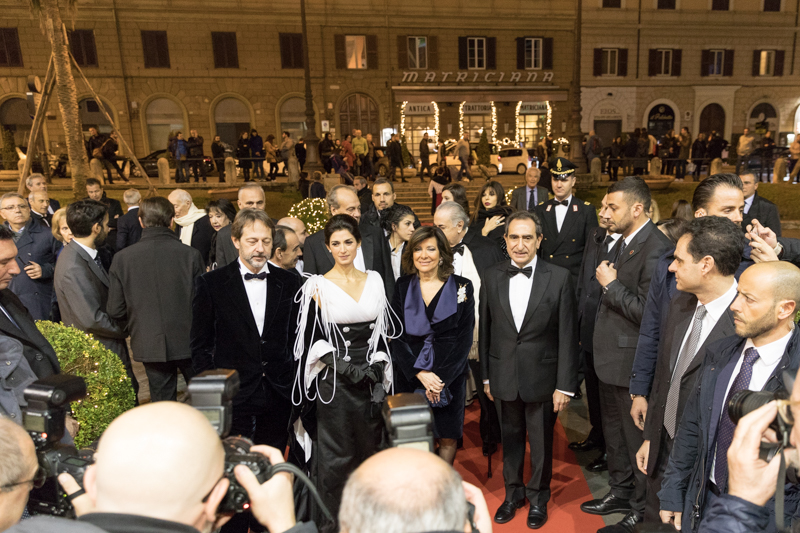 Il Presidente del Senato della Repubblica, Maria Elisabetta Alberti Casellati, insieme al Sindaco di Roma, Virginia Raggi, e al Sovrintendente del Teatro, Carlo Fuortes.