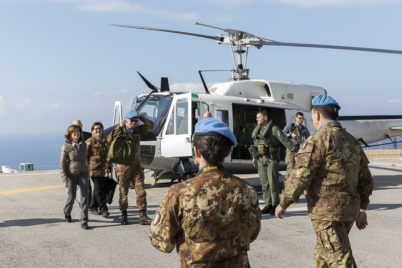 Il Presidente del Senato, Maria Elisabetta Alberti Casellati, giunge all'eliporto Sector West Base UNP 2-3. Il Presidente del Senato, Maria Elisabetta Alberti Casellati, giunge all'eliporto Sector West Base UNP 2-3.