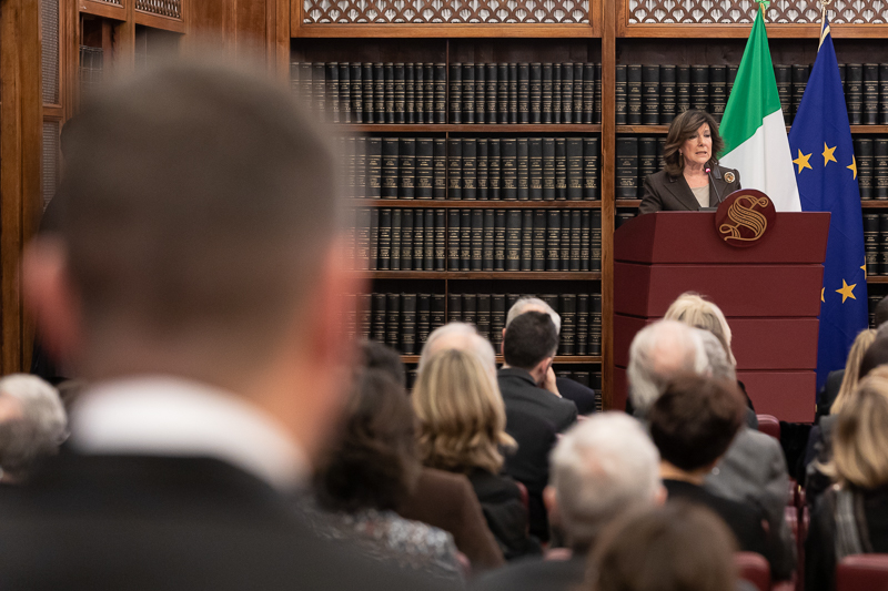 Il Presidente del Senato, Maria Elisabetta Alberti Casellati, durante la presentazione della Fondazione Cardinale Francesco Maria del Monte. Il Presidente del Senato, Maria Elisabetta Alberti Casellati, durante la presentazione della Fondazione Cardinale Francesco Maria del Monte.
