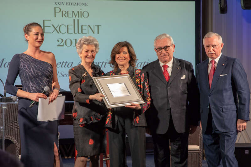 Il Presidente del Senato, Maria Elisabetta Alberti Casellati, riceve il Premio Excellent per l'edizione 2019. Il Presidente del Senato, Maria Elisabetta Alberti Casellati, riceve il Premio Excellent per l'edizione 2019.