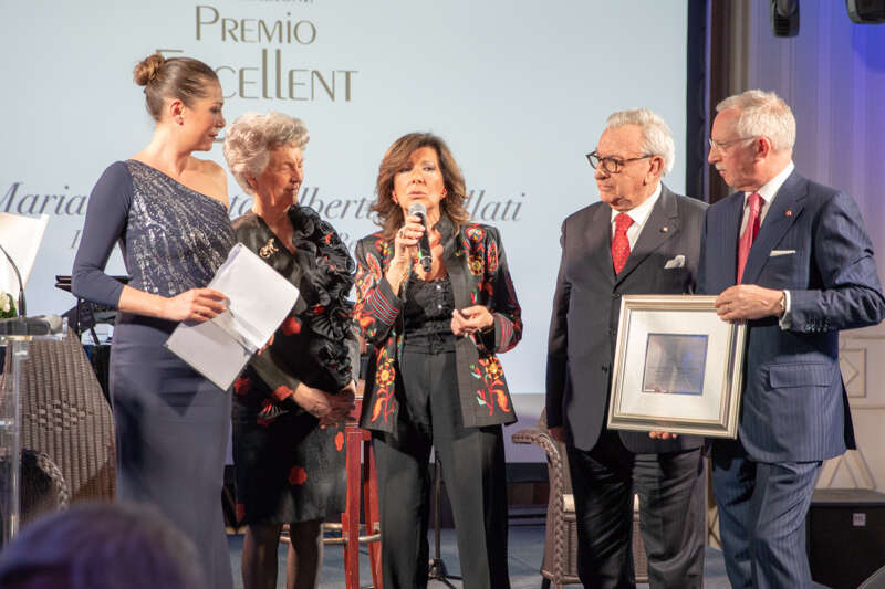Il Presidente del Senato, Maria Elisabetta Alberti Casellati, riceve il Premio Excellent per l'edizione 2019. Il Presidente del Senato, Maria Elisabetta Alberti Casellati, riceve il Premio Excellent per l'edizione 2019.