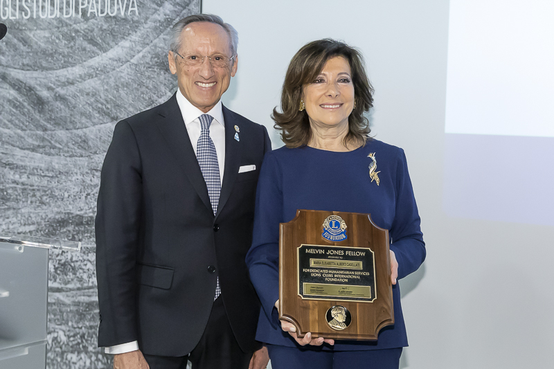 Il Presidente del Senato, Maria Elisabetta Alberti Casellati, riceve l'onorificenza Il Presidente del Senato, Maria Elisabetta Alberti Casellati, riceve l'onorificenza