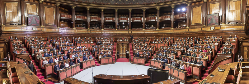 L'Aula legislativa di Palazzo Madama durante l'intervento del Presidente del Senato, Maria Elisabetta Alberti Casellati. L'Aula legislativa di Palazzo Madama durante l'intervento del Presidente del Senato, Maria Elisabetta Alberti Casellati.