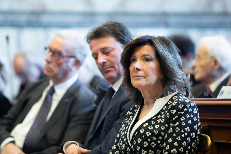 Il Presidente del Senato della Repubblica, Maria Elisabetta Alberti Casellati, durante l'intervento di Tiziano Treu, Presidente del Consiglio Nazionale dell'Economia e del Lavoro. Il Presidente del Senato della Repubblica, Maria Elisabetta Alberti Casellati, durante l'intervento di Tiziano Treu, Presidente del Consiglio Nazionale dell'Economia e del Lavoro.