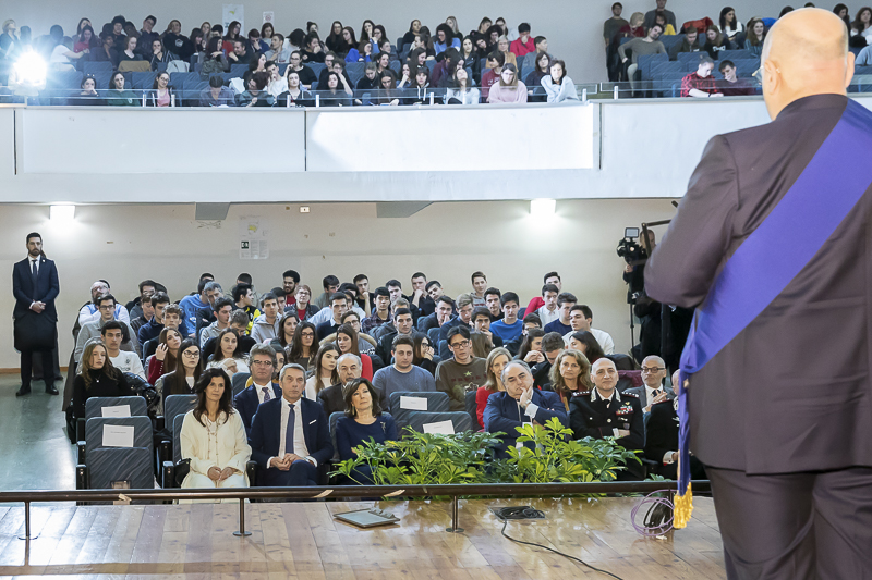 Il Presidente del Senato, Maria Elisabetta Alberti Casellati, segue l'intervento del Presidente della Provincia di Padova, Fabio Bui.