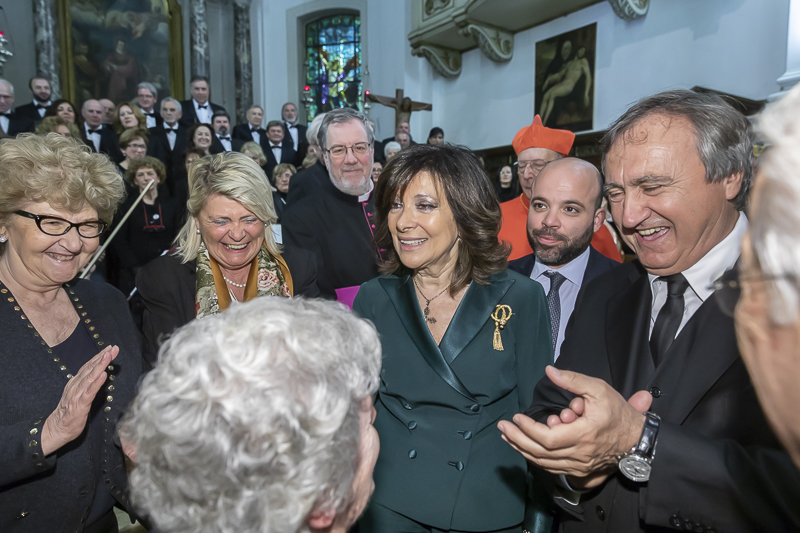 Il Presidente del Senato, Maria Elisabetta Alberti Casellati, lascia il Duomo di Mestre. Il Presidente del Senato, Maria Elisabetta Alberti Casellati, lascia il Duomo di Mestre.