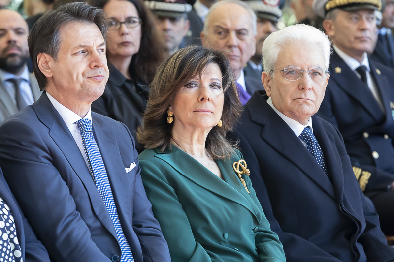 Un momento della cerimonia. Un momento della cerimonia.