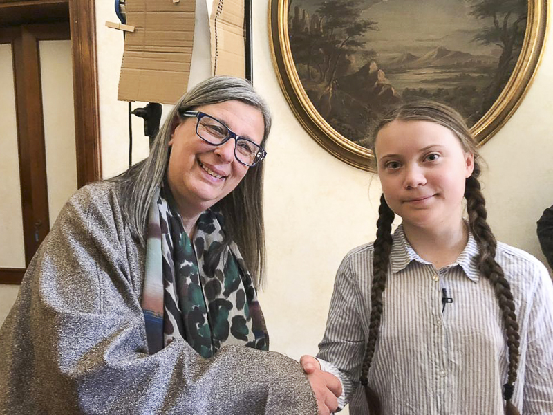 L'imprenditrice Daniela Ducato con Greta Thunberg in Senato. L'imprenditrice Daniela Ducato con Greta Thunberg in Senato.