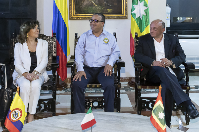Cartagena. Il Presidente del Senato, Maria Elisabetta Alberti Casellati, incontra il Sindaco di Cartagena, Pedrito Pereira Caballero. Cartagena. Il Presidente del Senato, Maria Elisabetta Alberti Casellati, incontra il Sindaco di Cartagena, Pedrito Pereira Caballero.