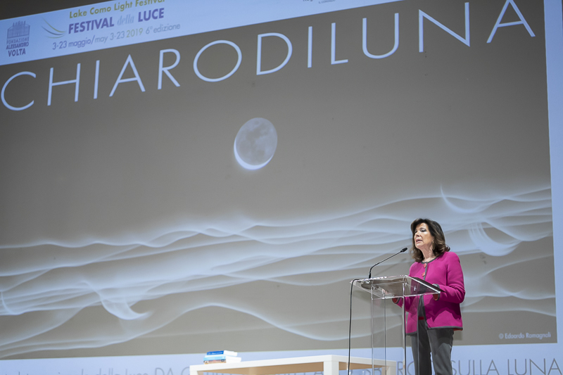 Como. Indirizzo di saluto del Presidente del Senato, Maria Elisabetta Alberti Casellati, nella sala del Teatro Sociale di Como. Como. Indirizzo di saluto del Presidente del Senato, Maria Elisabetta Alberti Casellati, nella sala del Teatro Sociale di Como.