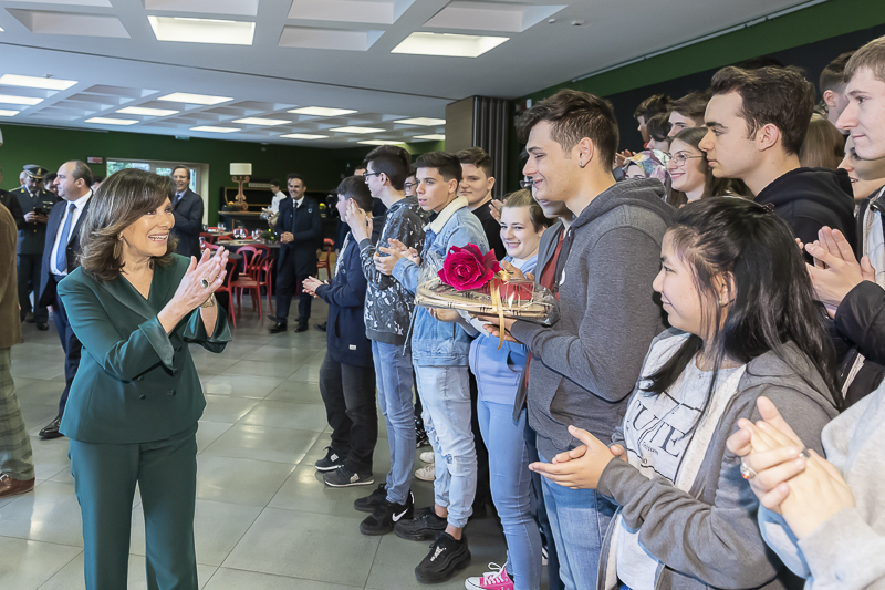 Como. Un momento della visita del Presidente del Senato, Maria Elisabetta Alberti Casellati, all'Associazione di volontariato Como. Un momento della visita del Presidente del Senato, Maria Elisabetta Alberti Casellati, all'Associazione di volontariato