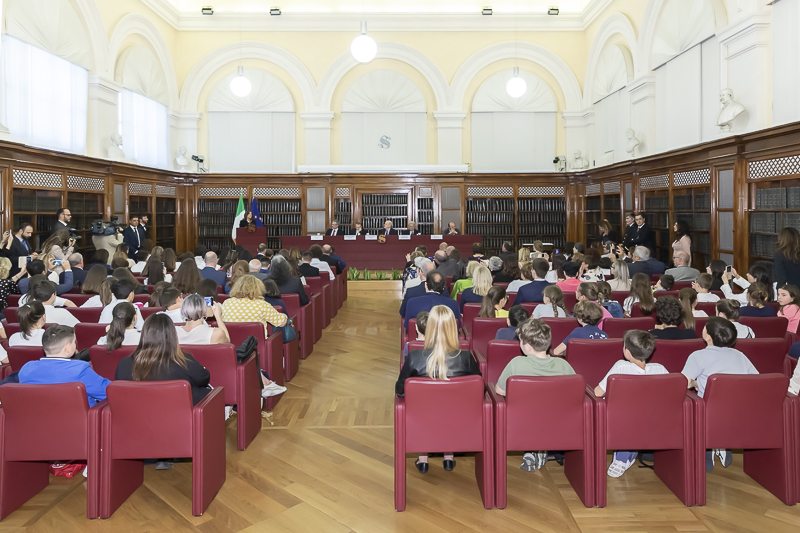 La Sala Koch di Palazzo Madama durante l'ndirizzo di saluto del Presidente del Senato, Maria Elisabetta Alberti Casellati. La Sala Koch di Palazzo Madama durante l'ndirizzo di saluto del Presidente del Senato, Maria Elisabetta Alberti Casellati.
