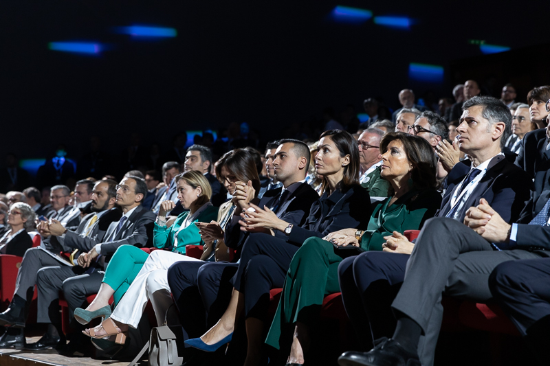 Il Presidente del Senato della Repubblica, Maria Elisabetta Alberti Casellati, durante la relazione del Presidente Sangalli. Il Presidente del Senato della Repubblica, Maria Elisabetta Alberti Casellati, durante la relazione del Presidente Sangalli.