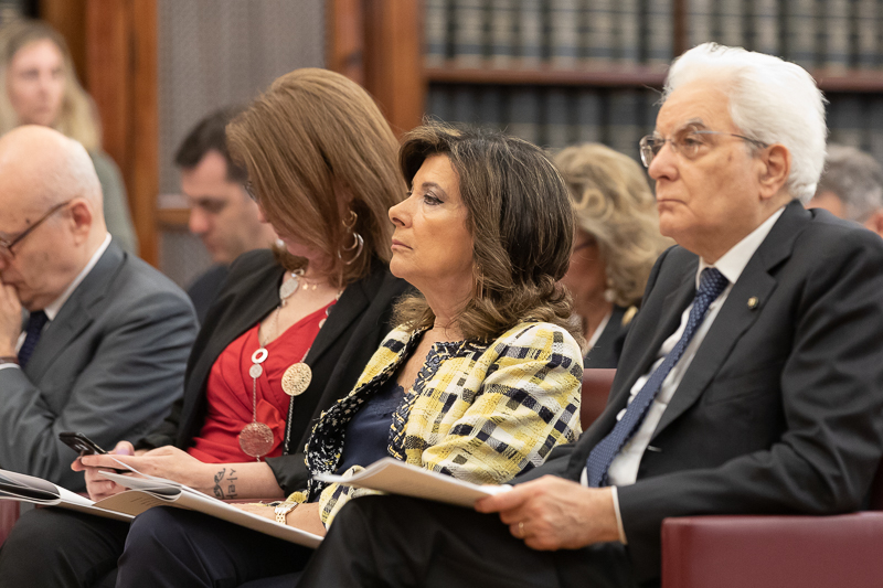 Il Presidente del Senato e il Presidente della Repubblica durante la Relazione del Presidente della Commissione di garanzia. Il Presidente del Senato e il Presidente della Repubblica durante la Relazione del Presidente della Commissione di garanzia.