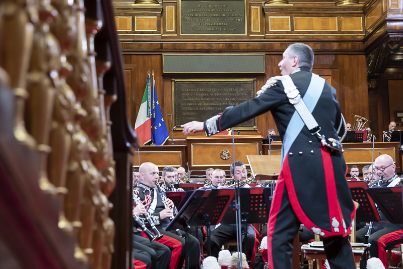 Un momento della cerimonia. Un momento della cerimonia.