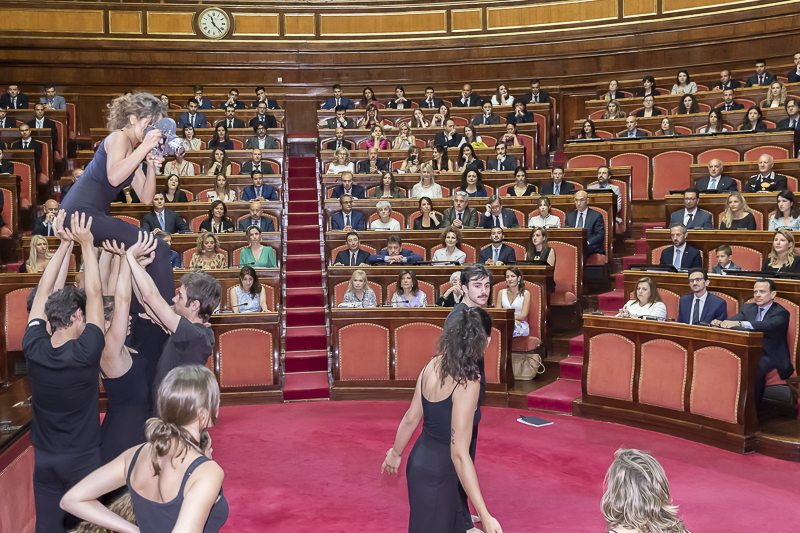 Un momento dell'esibizione degli attori del Centro Sperimentale di Cinematografia.