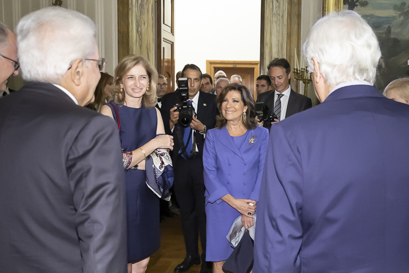 Il Presidente del Senato, Maria Elisabetta Alberti Casellati, incontra il Capo dello Stato, unitamente alla Signora Laura Mattarella e alle altre Autorità, nello studio del Ministro dell'Economia e delle Finanze, Roberto Gualtieri.